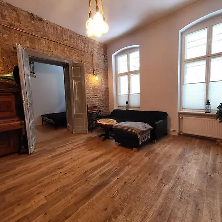 Stylowy Retro Апартаменты Познань